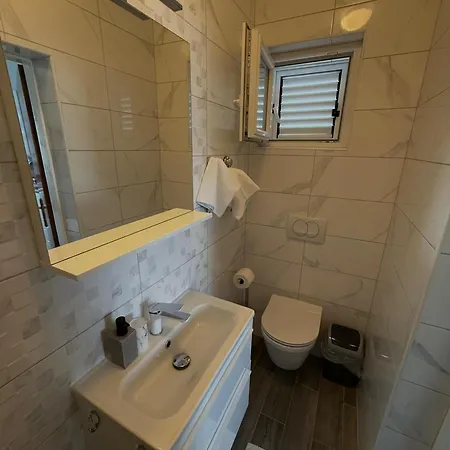 Guest house And By The Sea Gozinka, Rab - 24767